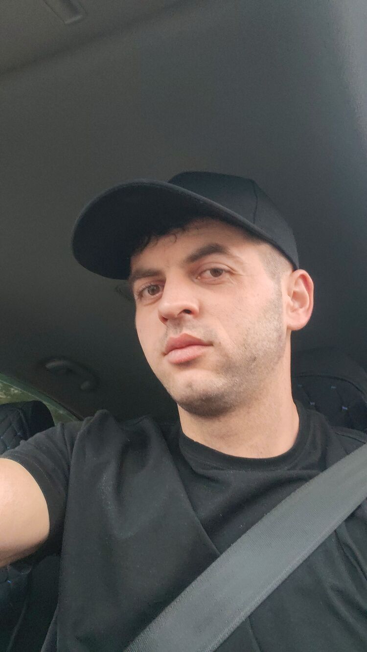  ,   German, 33 ,   ,   