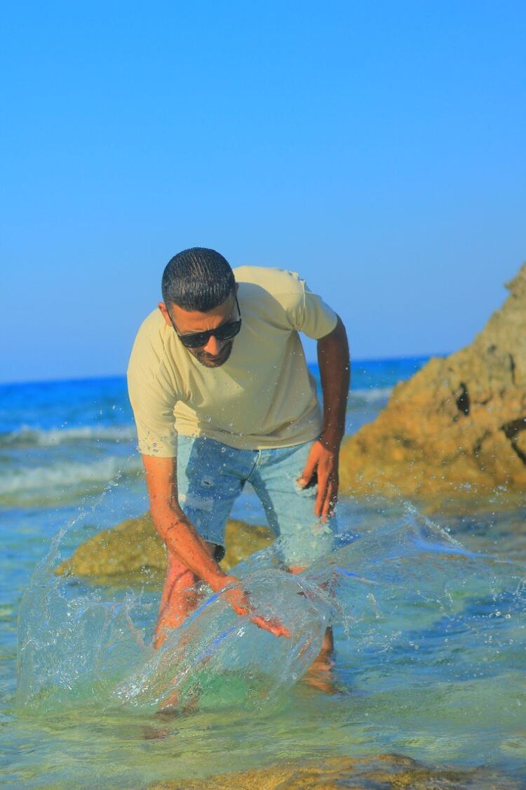  ,   Walid, 34 ,   ,   