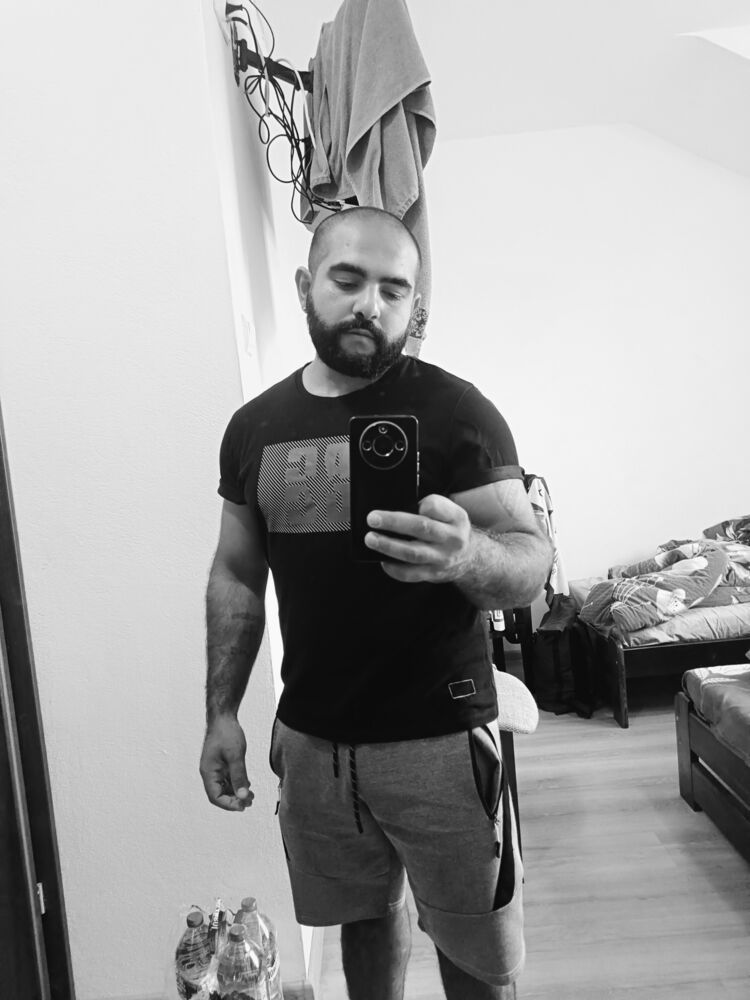  47442028  , 28 ,    