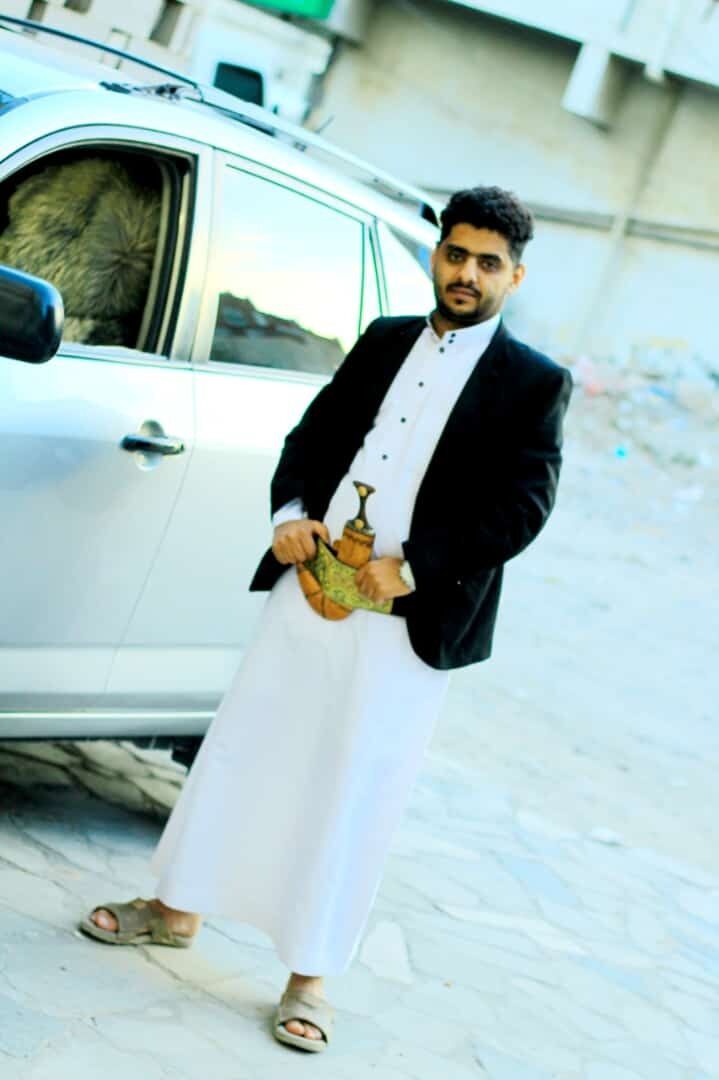  43911428  Bassam, 32 ,    