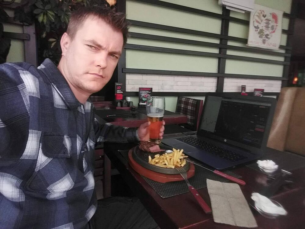  ,   Alex, 41 ,   ,   