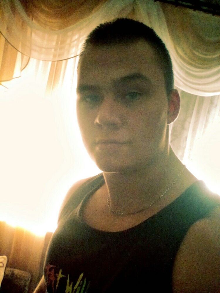  24765168  Anton, 25 ,    