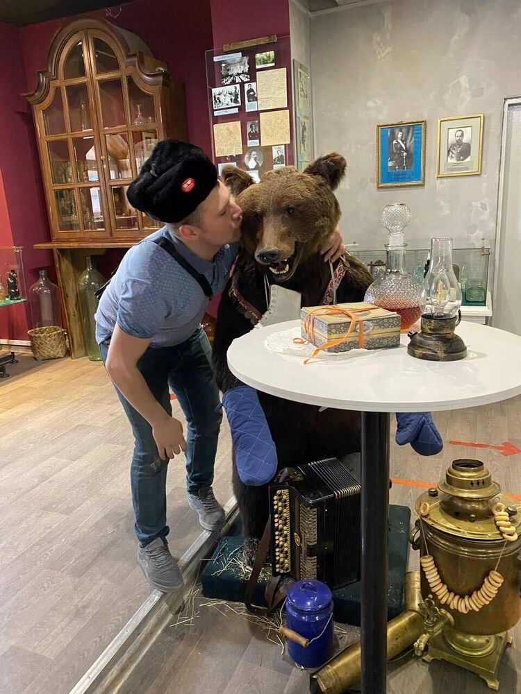  31604868  , 38 ,    -