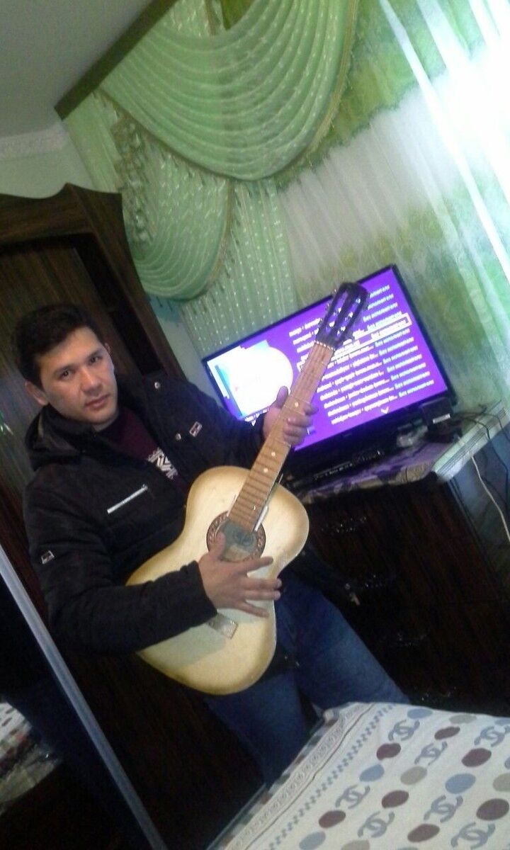  14834968  Gurbir, 36 ,    