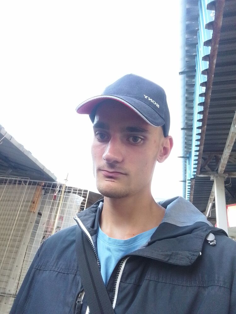  36889908  Ivan, 25 ,    