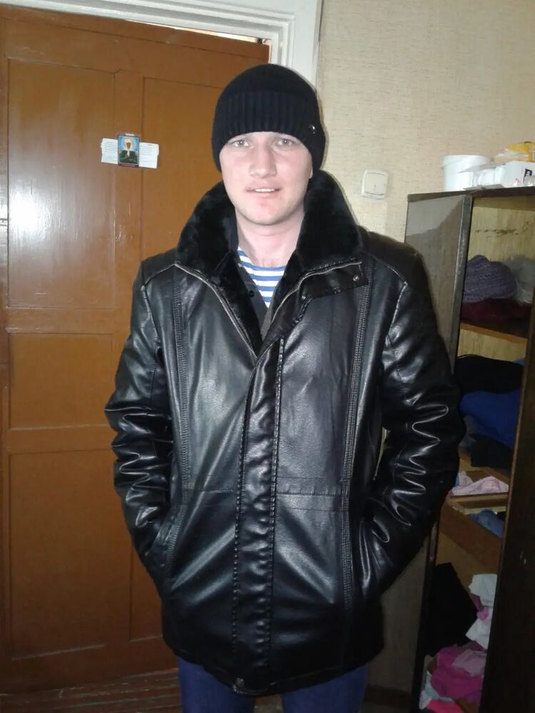  31059208  Denis, 34 ,    