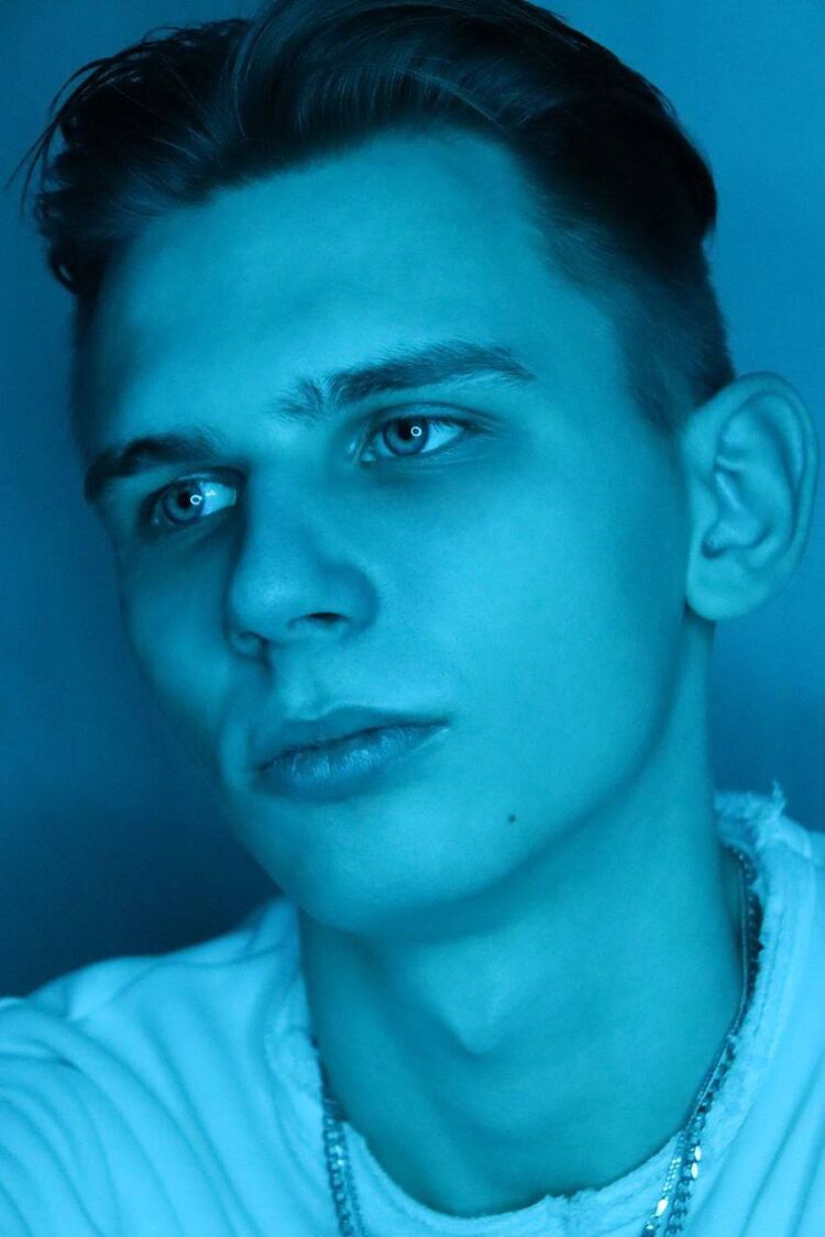 ���� 56390198 ����� �����, 24 ����, ���� ���������� � �������