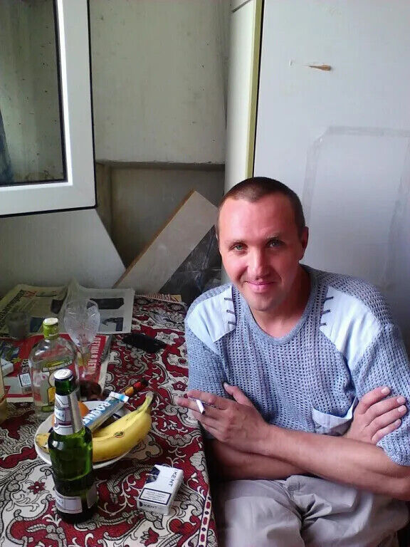  51655918  Aleksandr, 49 ,    