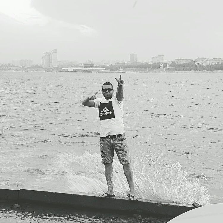  47365818  Pavel, 38 ,    