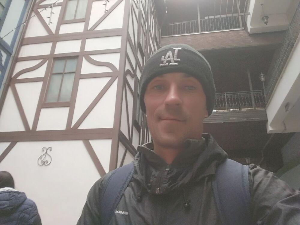  ,   Pavel, 38 ,   ,   , c 