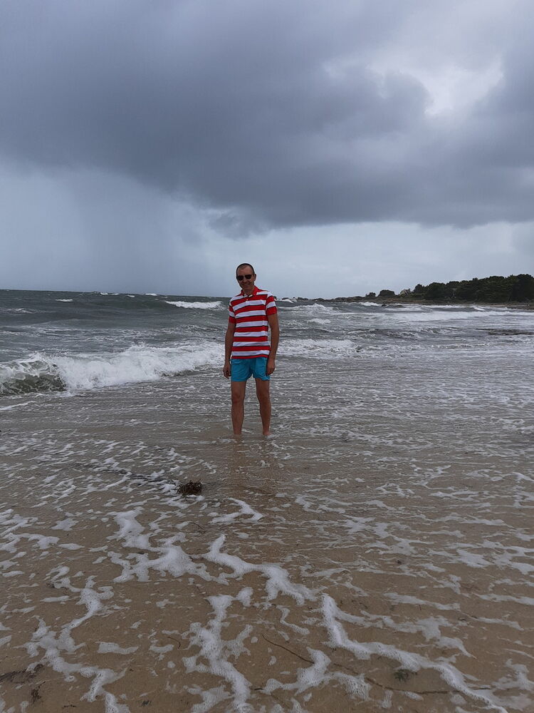  Ivry-sur-Seine,   Vitalii, 48 ,   