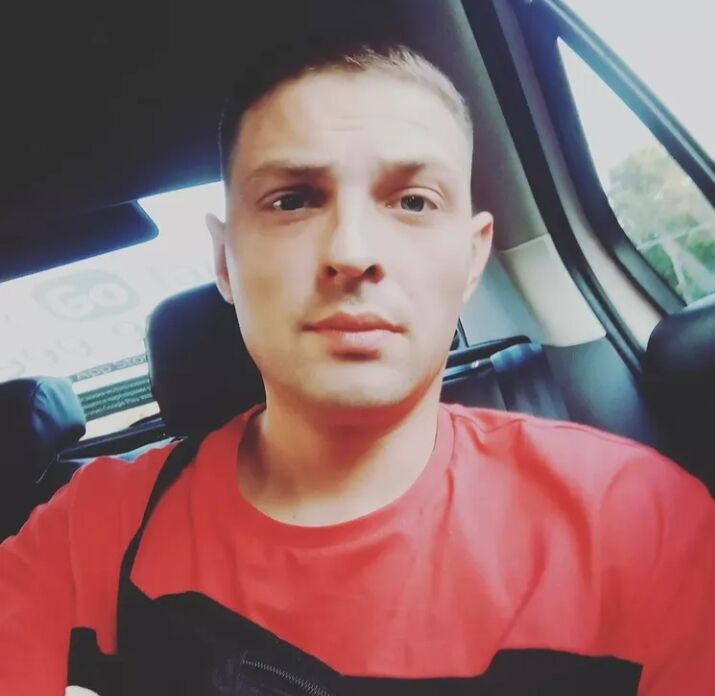  27869418  Andrey, 40 ,    