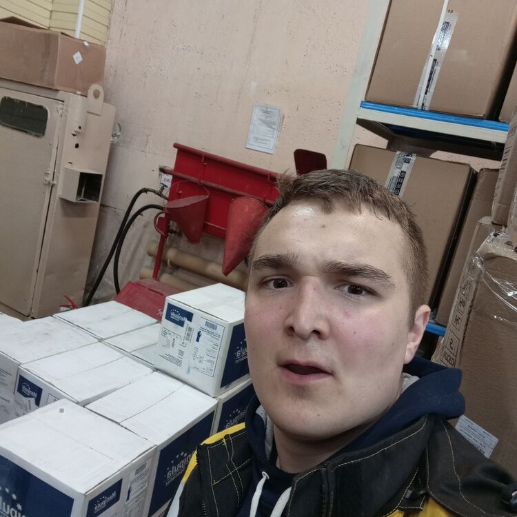  34726588  , 21 ,    