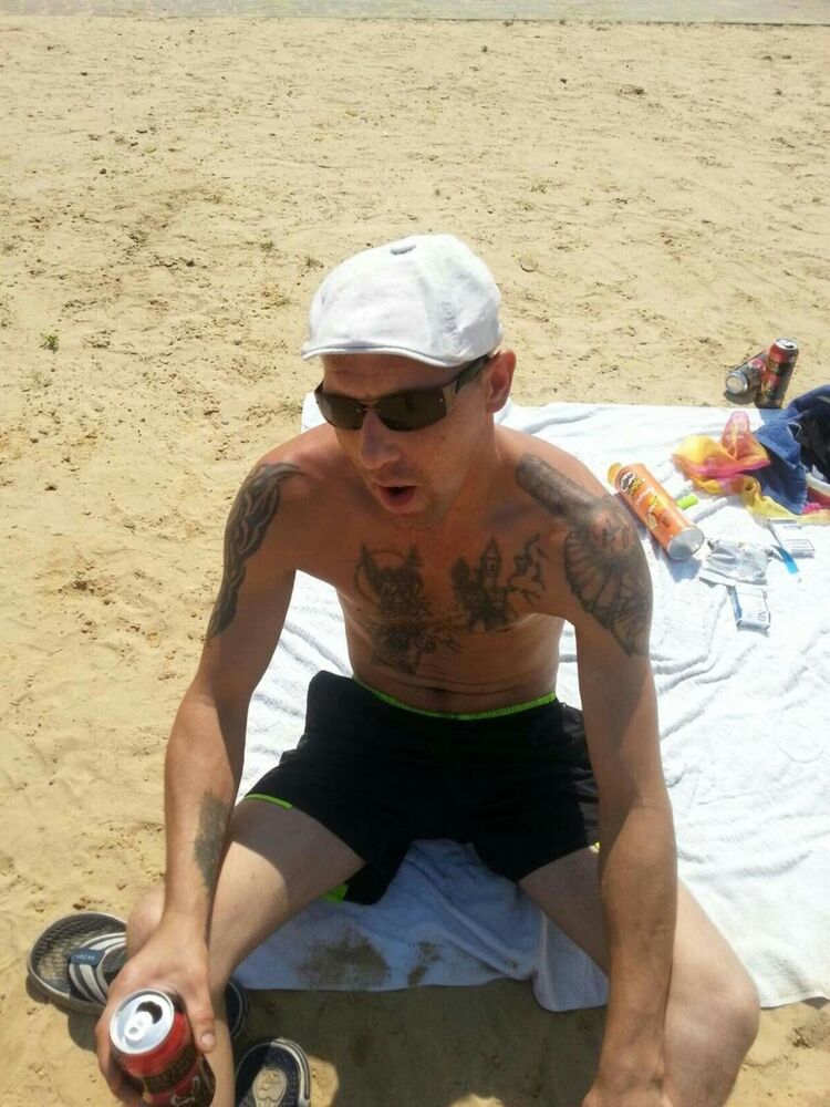  --,   , 42 ,   