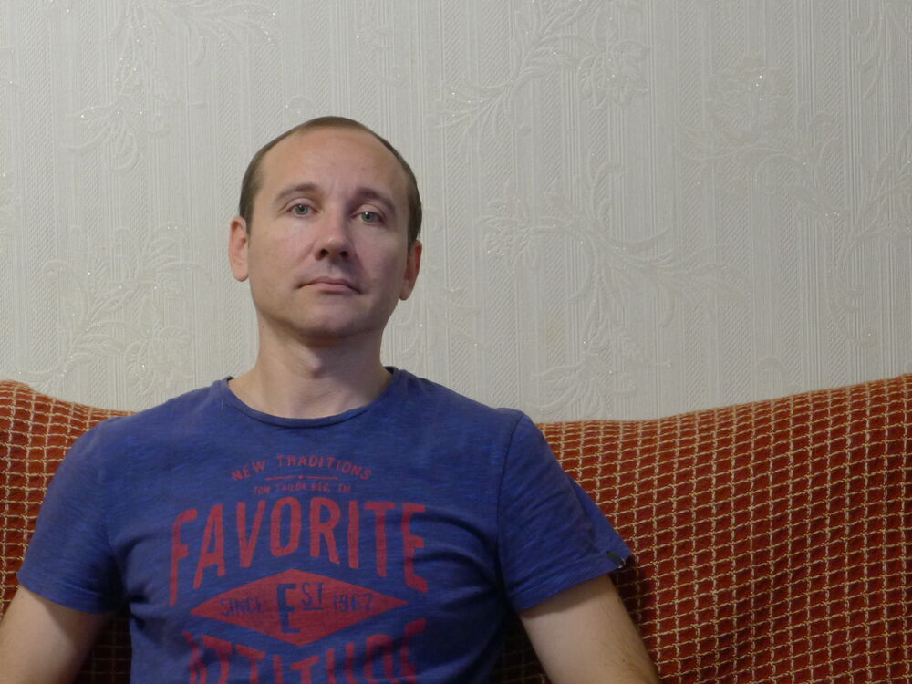  --,   Pavel, 42 ,   ,   