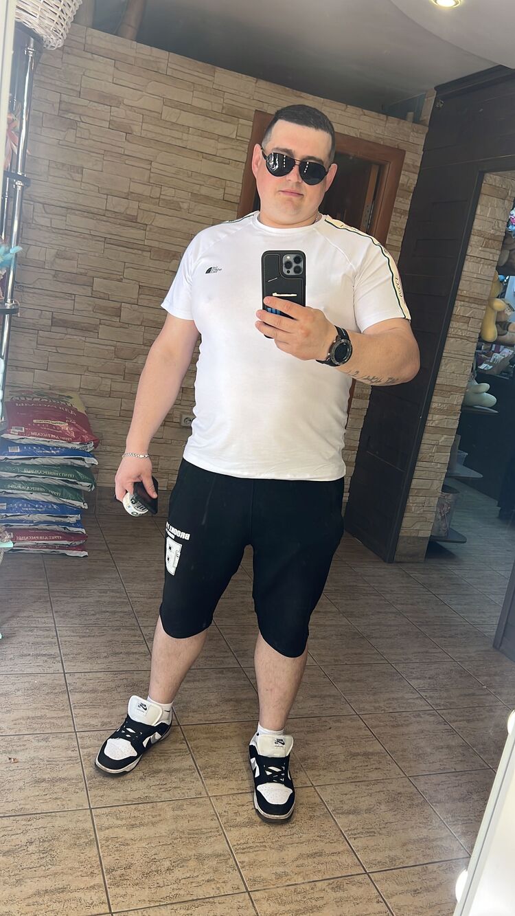  53757988  , 33 ,    