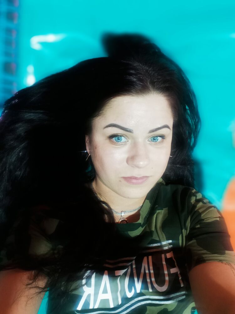  ,   Alexandra, 34 ,   ,   , 