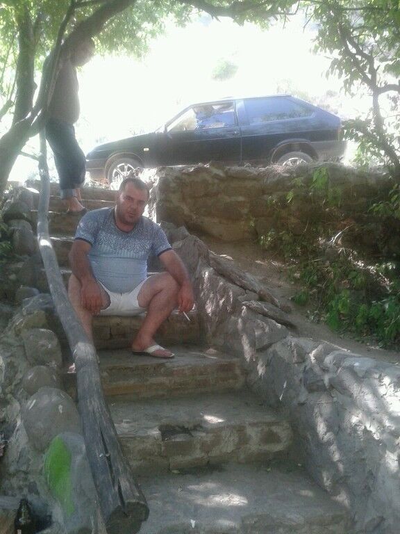  8176388  ALIK, 46 ,    --