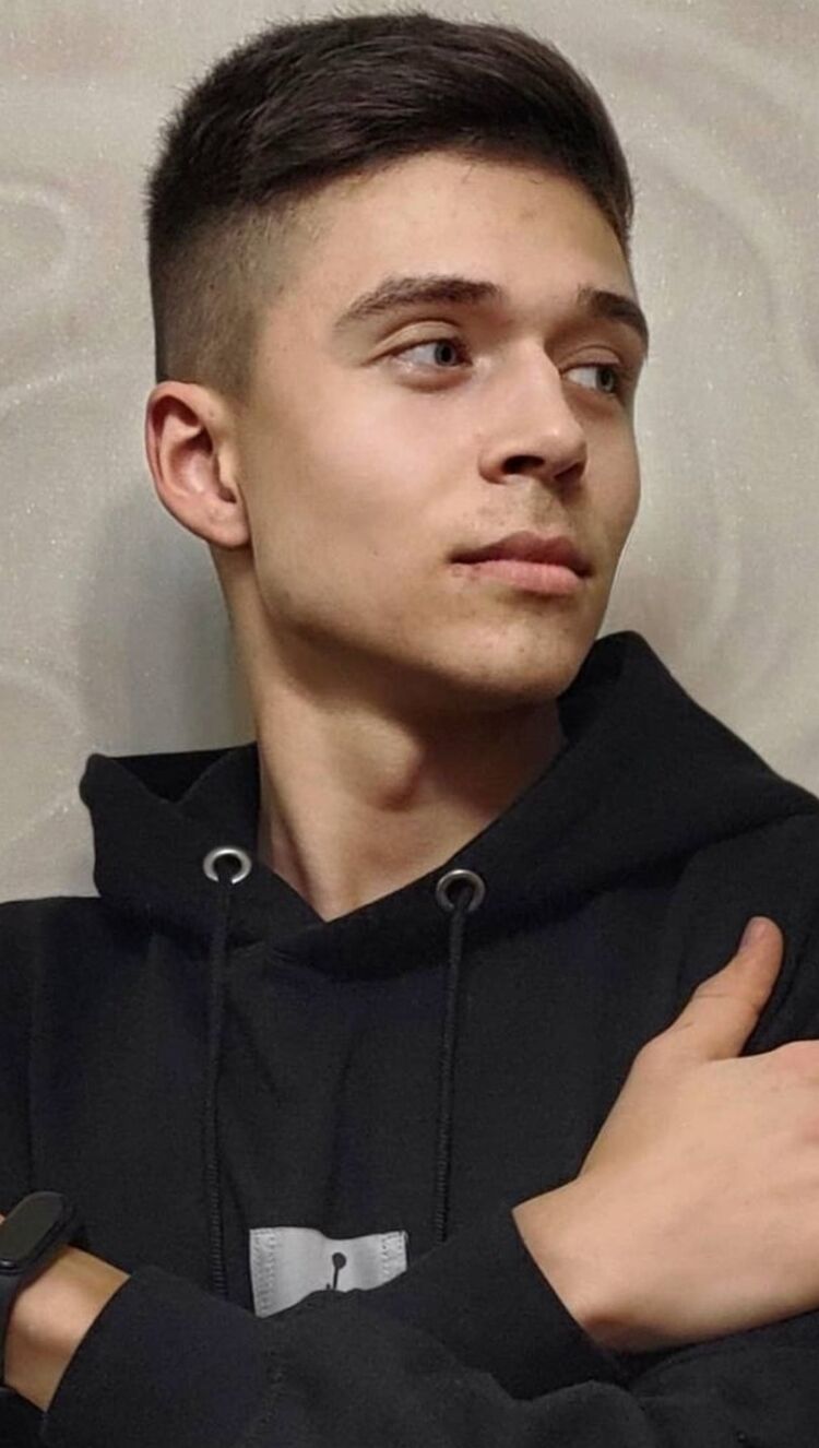  -,   , 24 ,   