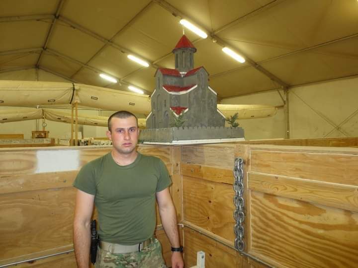  30989228  Beka, 34 ,    