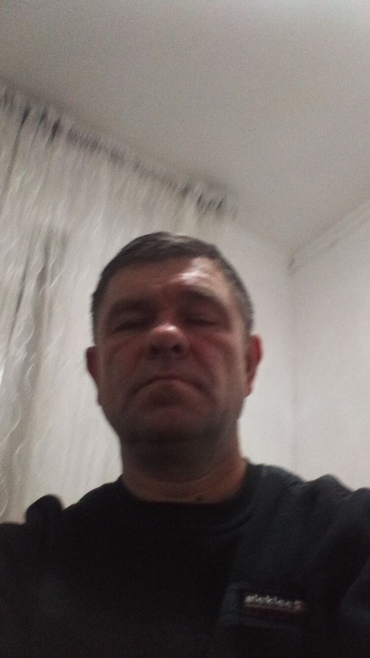  39498818  Slava, 51 ,    