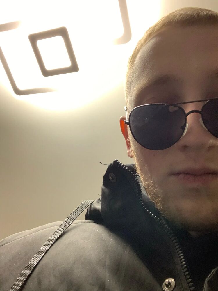  39989218  , 23 ,    