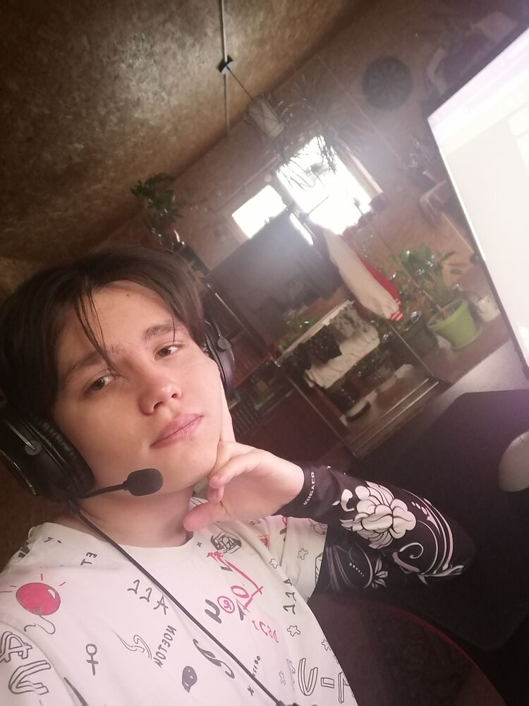  42613758  , 21 ,    