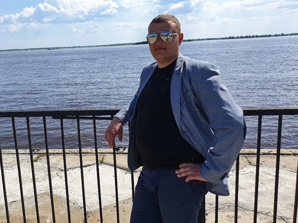  29832208  Sergey, 37 ,    