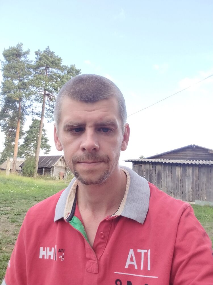 -,   Denis, 44 ,   ,   