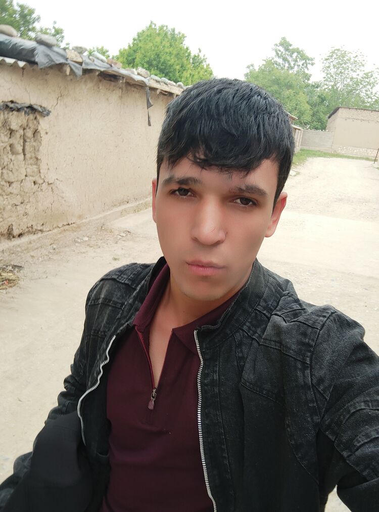  36547058  Javlon, 25 ,    