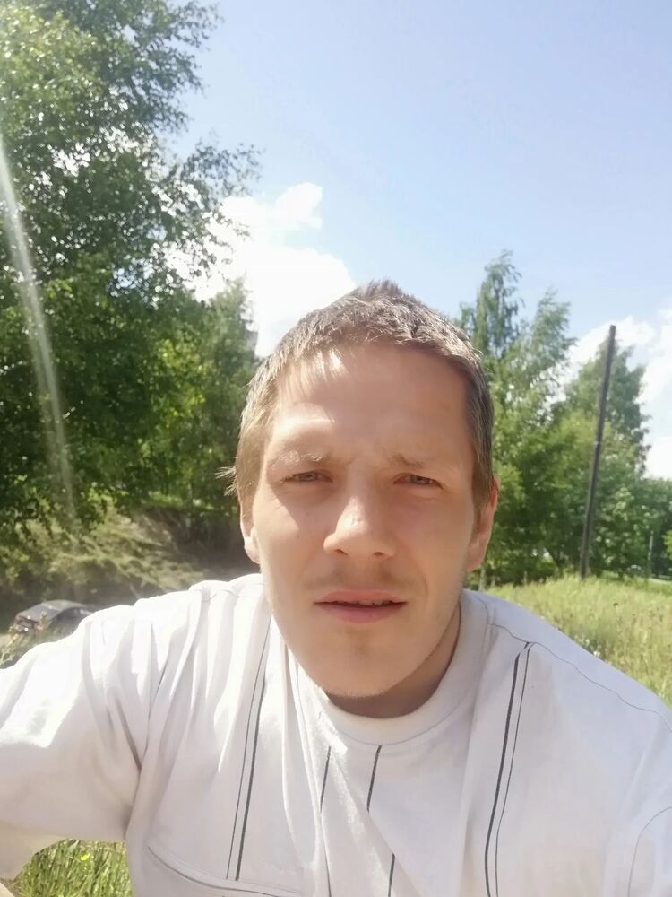  44557938  , 27 ,    