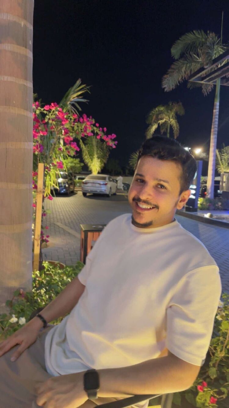  Jiddah,   Mido, 33 ,   ,   