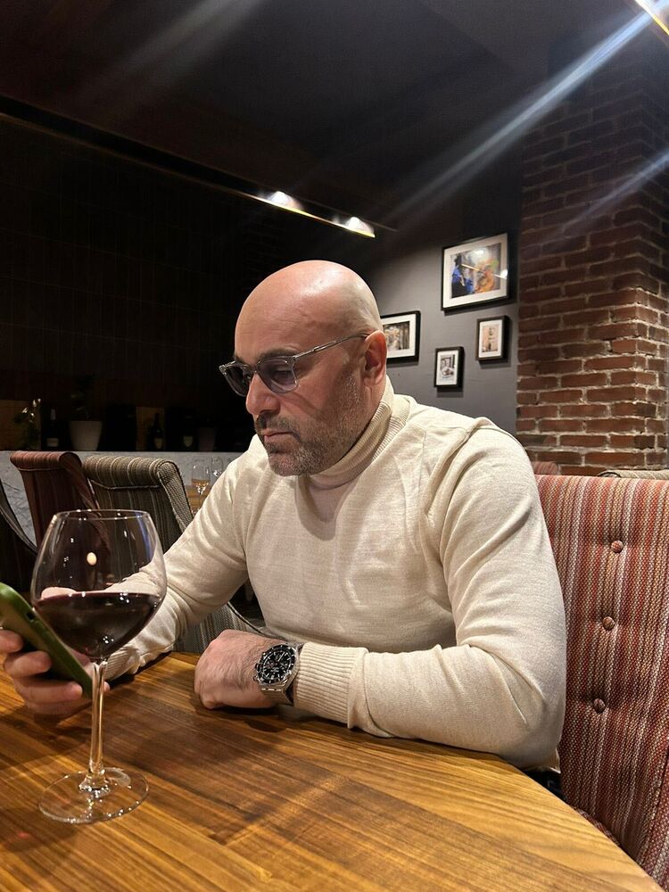  41749528  , 46 ,    --