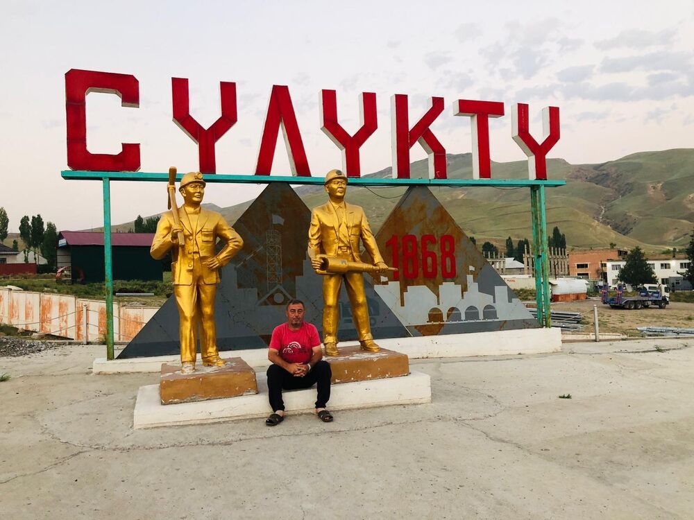  52523478  Oktay, 50 ,    