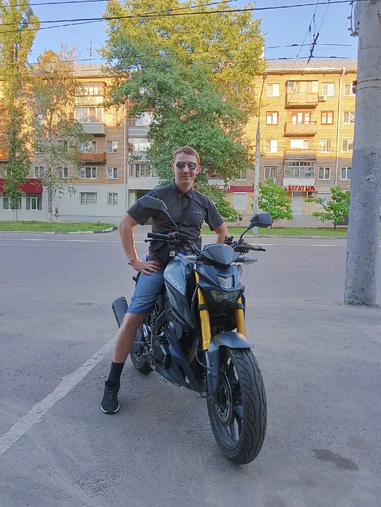  48936638  , 31 ,    
