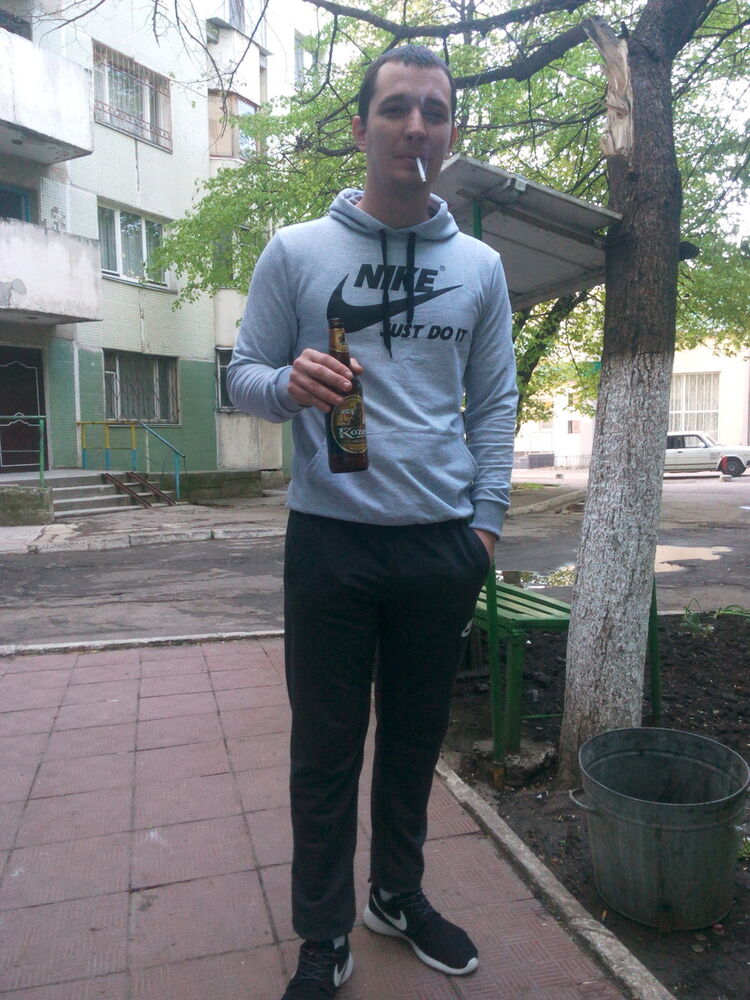  10240328  Gheorghe, 32 ,    