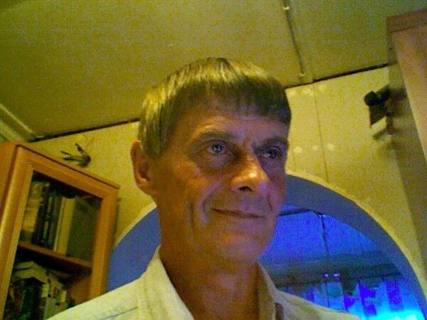  18637388  , 65 ,    -