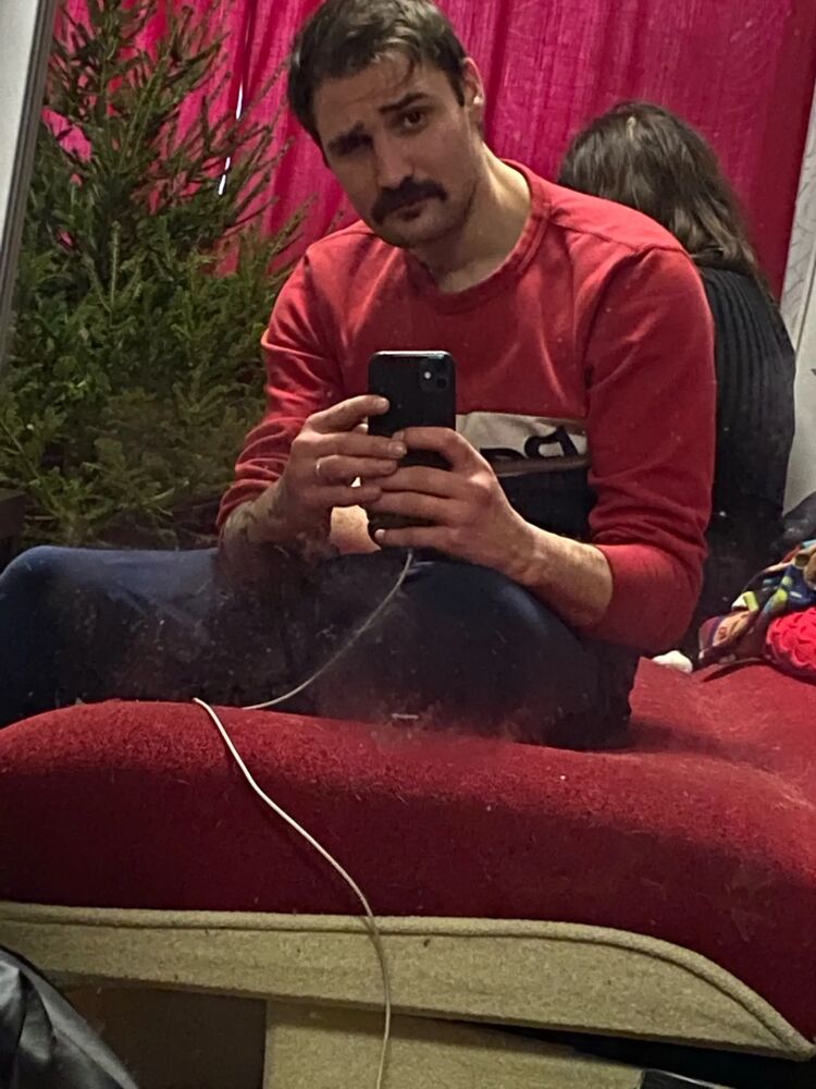 28435538  , 33 ,    
