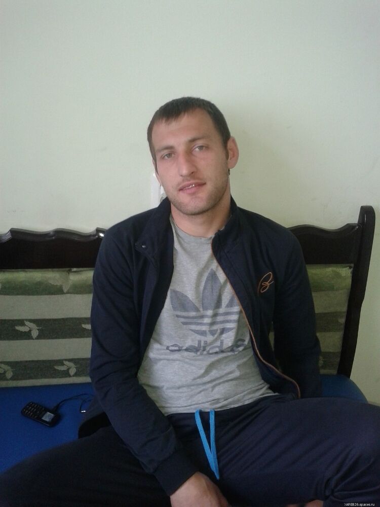  10408318  Artem, 58 ,    
