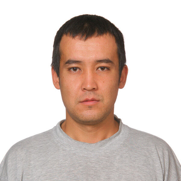  10865558  Maks, 42 ,    