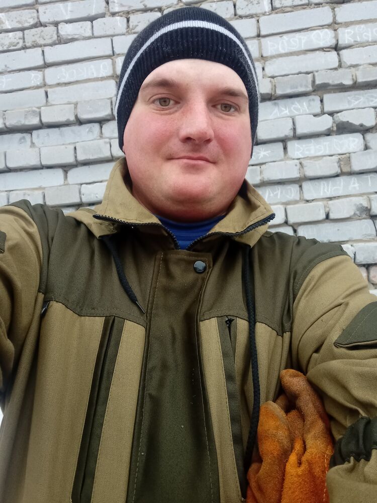  ,   Vladimir, 36 ,   ,   
