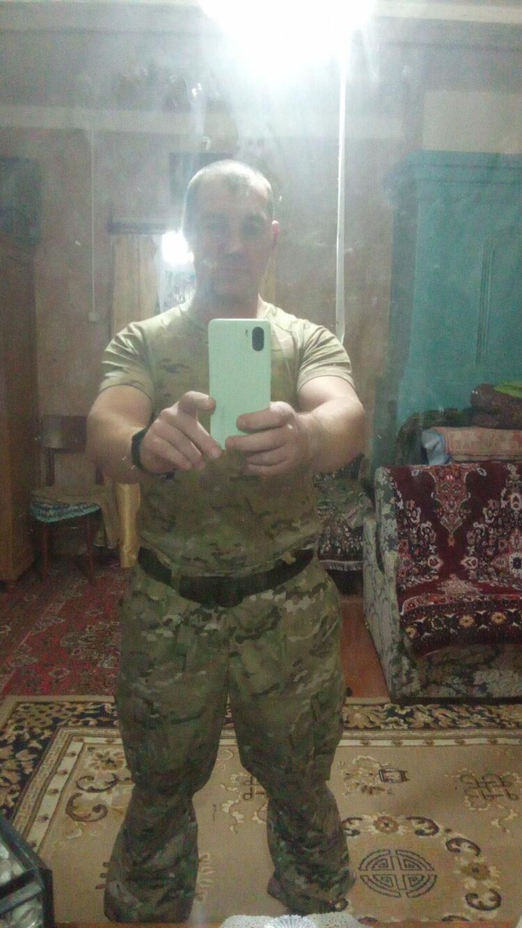  48096028  Anatoly, 35 ,    