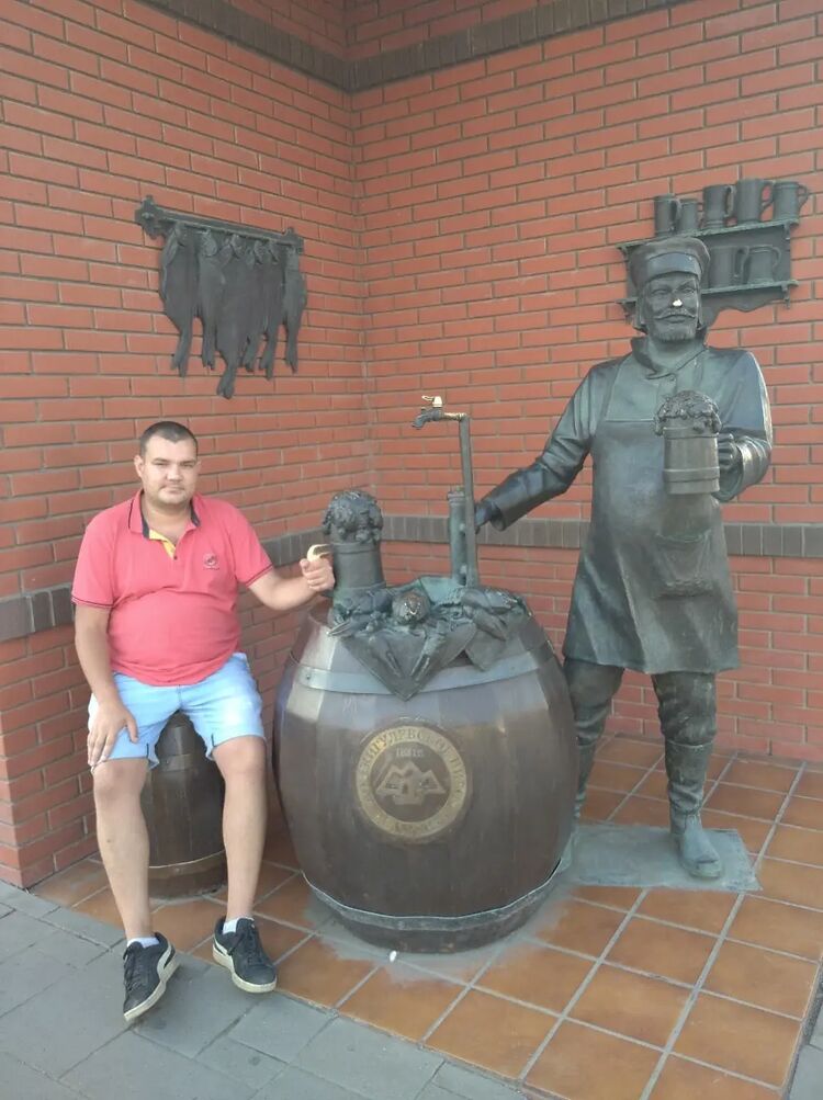  49628368  , 37 ,    
