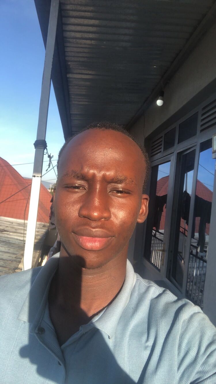  45948818  Djimi, 24 ,    