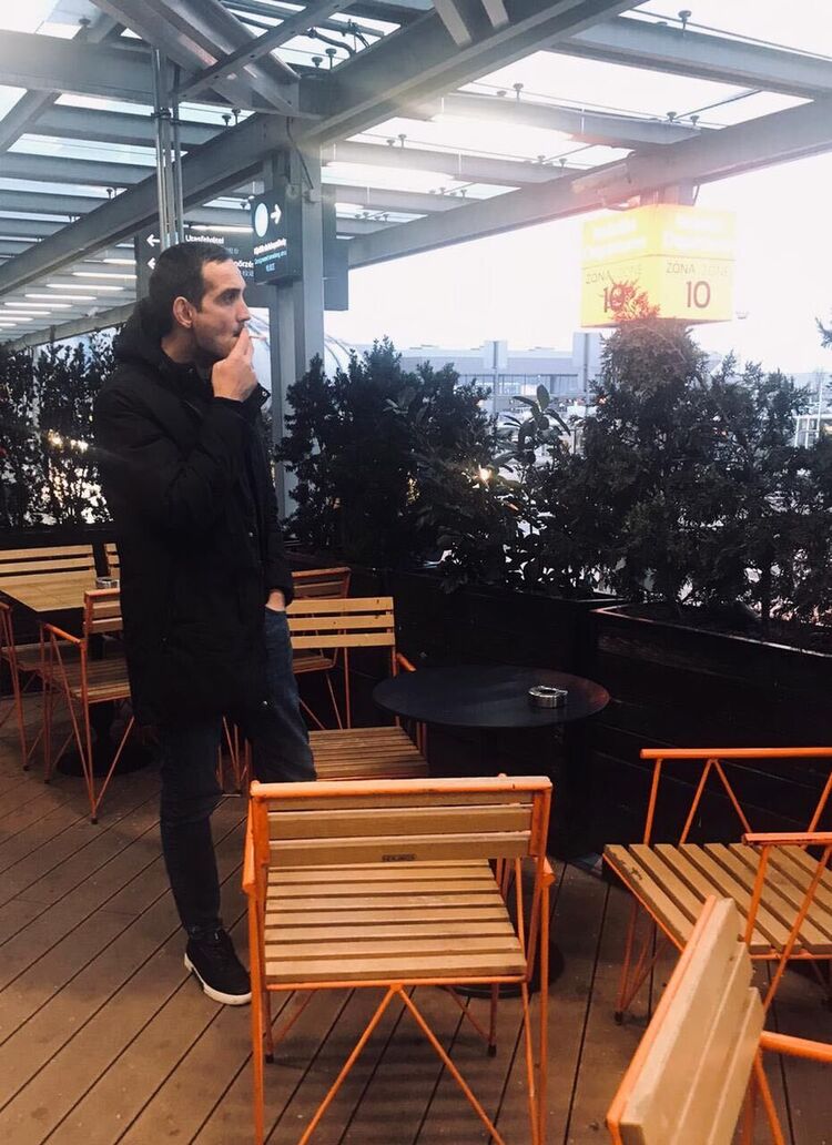  --,   Gio, 38 ,   ,   , c 