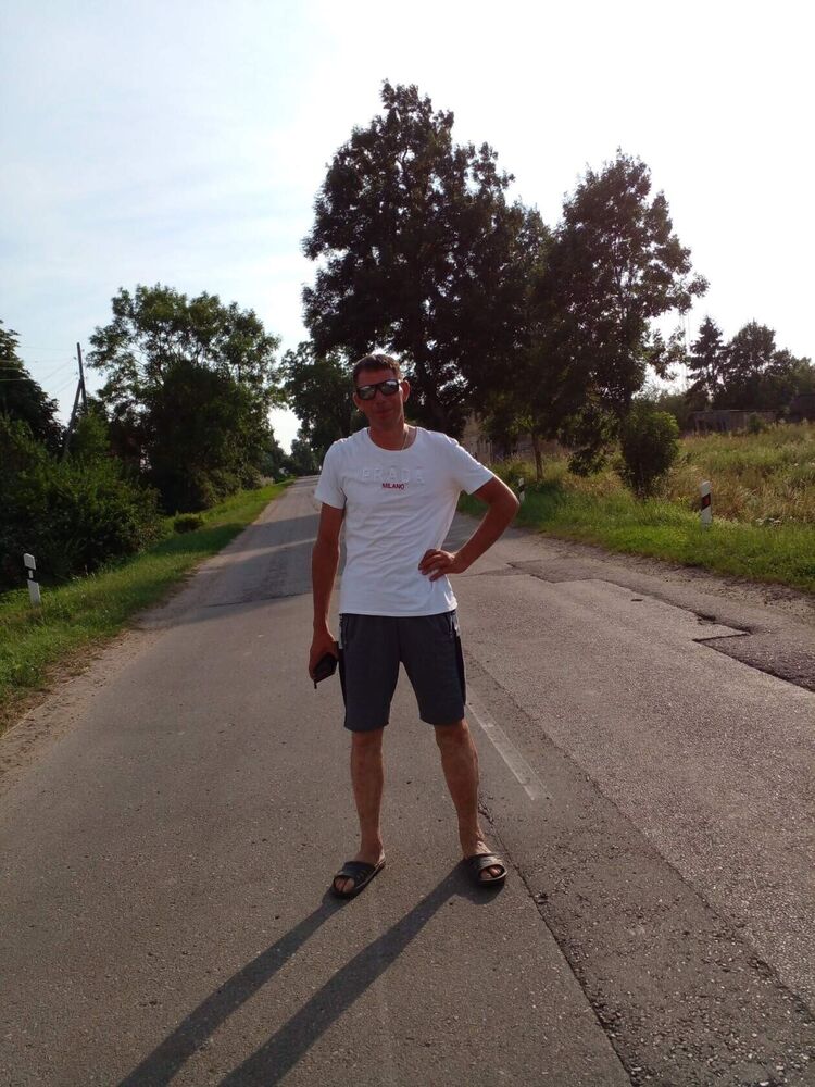  24725558  Wiktor, 41 ,    