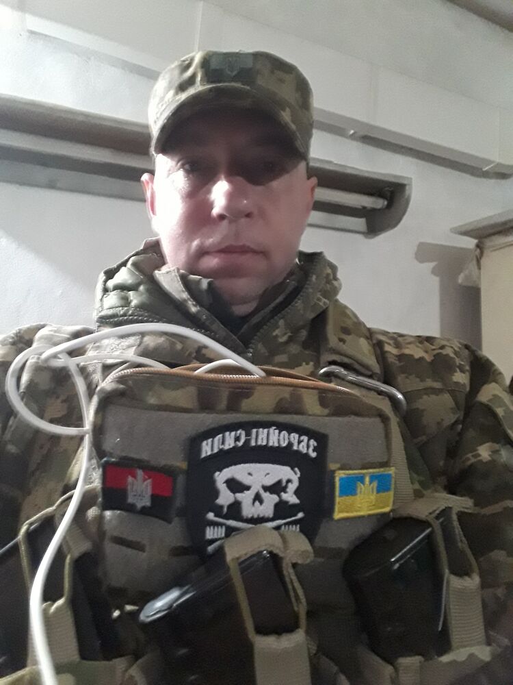  33118268  Sergey, 47 ,    