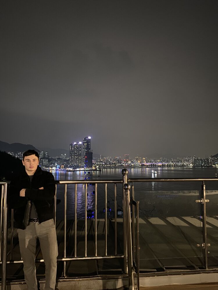  42200208  Adham, 23 ,    Pusan