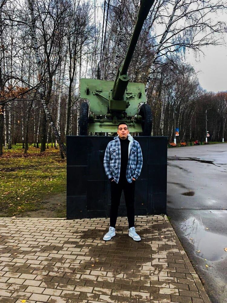  51289648  , 28 ,    