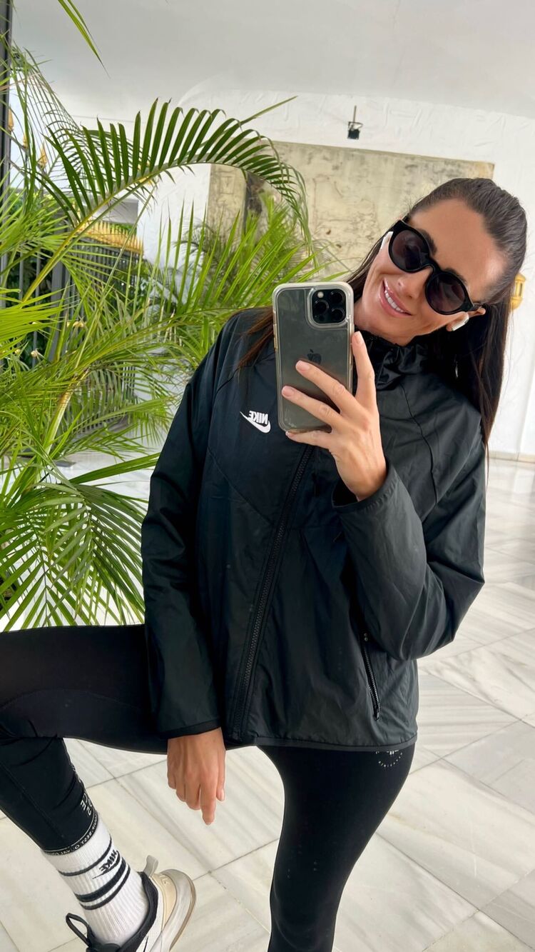  ,   Milena, 32 ,   ,   